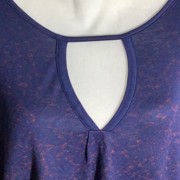 Lucky Brand NEW - Sz M - lightweight long sleeve shirt keyhole rounded hem - Picture 2 of 9